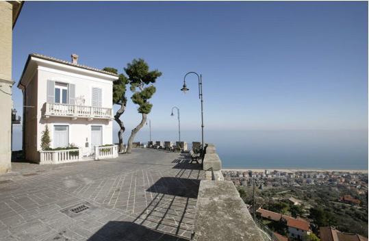 B&B Santa Lucia Silvi Paese Extérieur photo
